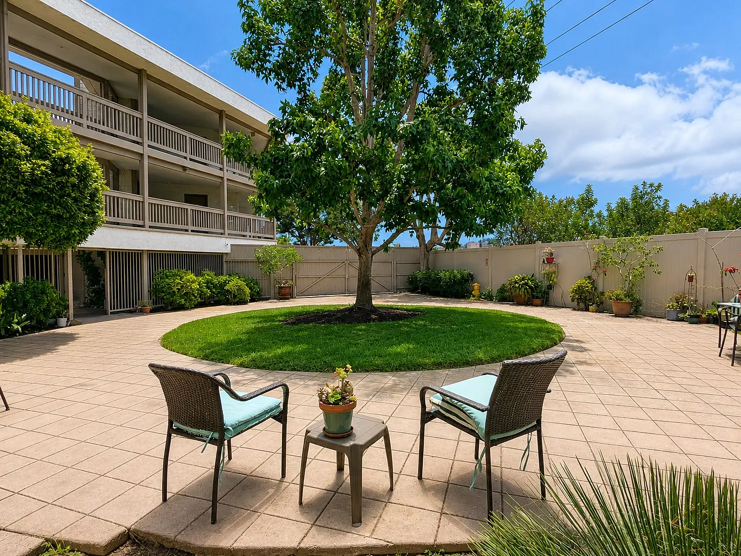 Landscaped community courtyard at Westview Condominiums, Point Loma